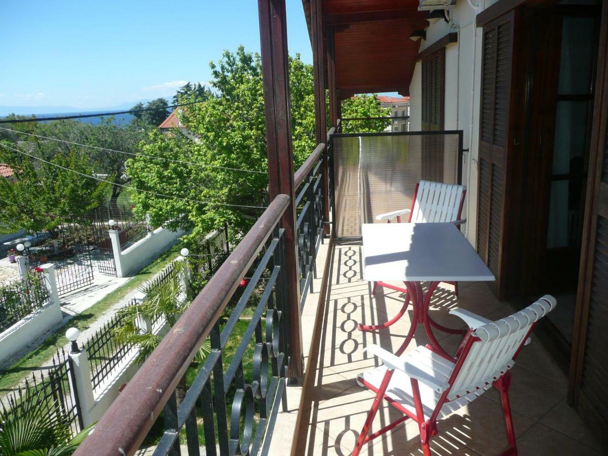 Kallilkratia Holiday Flat 2 Nea Kallikrateia Exterior foto